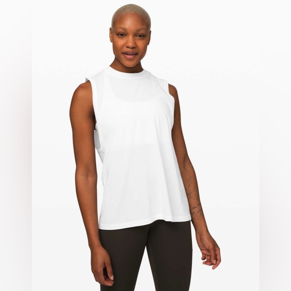 Lululemon All Yours Boyfriend Tank
White​​​​